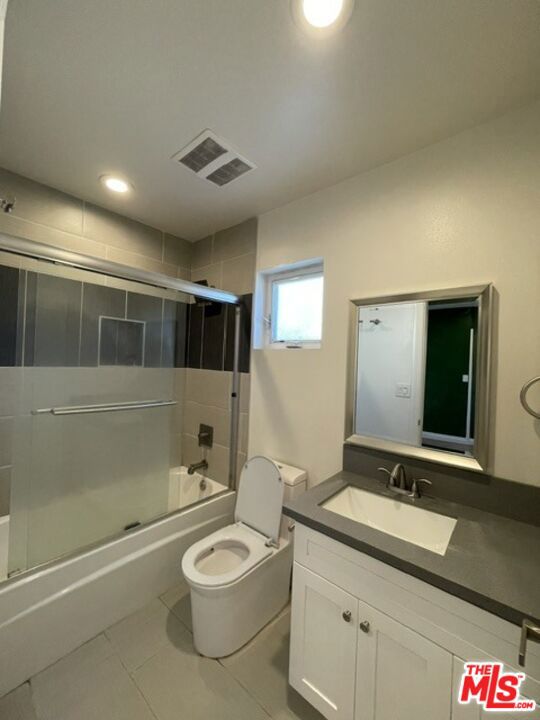 5733 Fulcher Avenue photo 34