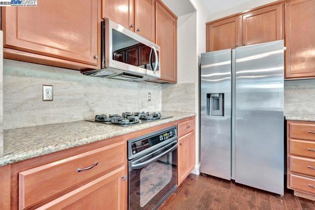 2315 Sabrina Way, Tracy CA: https://media.crmls.org/mediaz/ad9a3291-799e-4f1f-b666-e1b9bbef3d9c.jpg