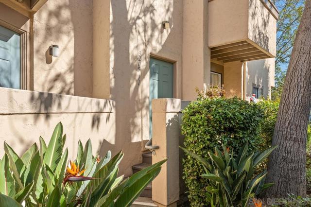 3205 Via Alicante, La Jolla CA: https://media.crmls.org/mediaz/ad9a7948-ad23-4d41-ae3d-5be67c025362.jpg