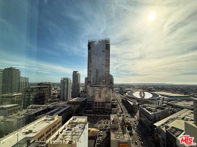 717 W Olympic Boulevard, Los Angeles CA: https://media.crmls.org/mediaz/ad9bbcf1-22f2-4729-b692-cbea5bfbedfb.jpg