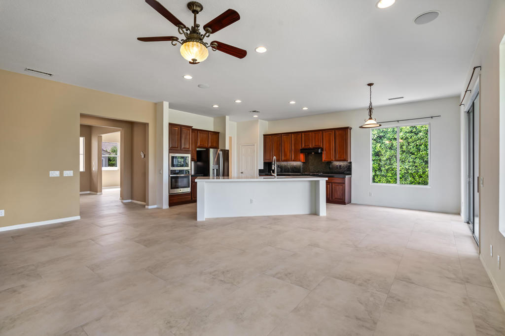 MLS #219128962DA image #5