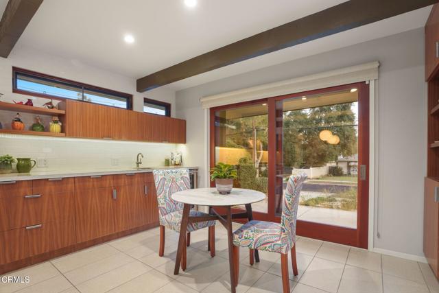 Detail Gallery Image 15 of 45 For 1025 Nithsdale Rd, Pasadena,  CA 91105 - 4 Beds | 3 Baths