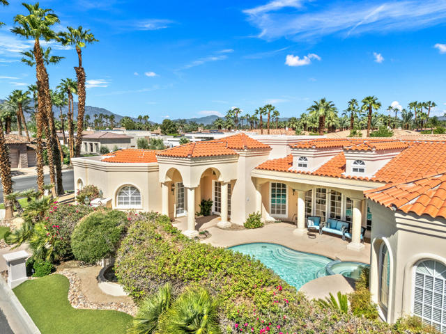77312 Coyote Creek Path, Indian Wells CA: https://media.crmls.org/mediaz/ad9d49b2-4ea2-46be-ac70-60377fb29b66.jpg