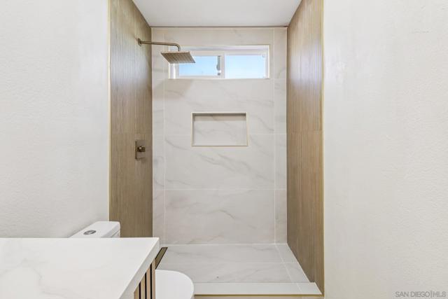 4043 Utah St, San Diego CA: https://media.crmls.org/mediaz/ad9d50c8-d4ea-4b3b-8e3e-fd2862d1ffd0.jpg