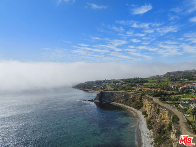 32724 Coastsite Drive, Rancho Palos Verdes, California 90275, 2 Bedrooms Bedrooms, ,2 BathroomsBathrooms,Residential,Sold,Coastsite,25537351