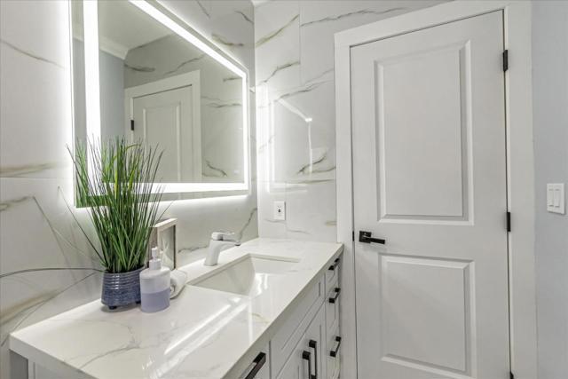 833 E Hedding Street, San Jose CA: https://media.crmls.org/mediaz/ad9d78db-dafe-4eda-ae7b-59ce47a71756.jpg