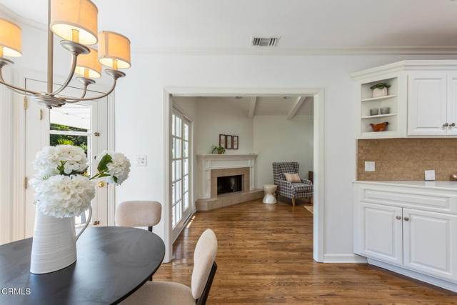 4650 Encinas Drive, La Canada Flintridge CA: https://media.crmls.org/mediaz/ad9e4bd5-8dfb-4971-85a9-2de8a10976fe.jpg