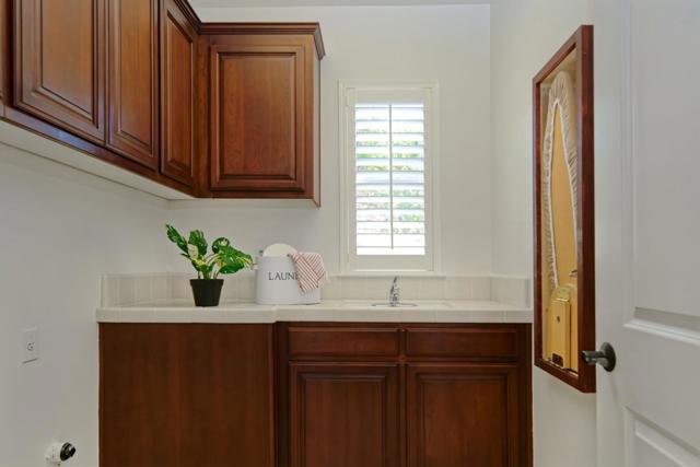 7160 Eagle Ridge Drive, Gilroy CA: https://media.crmls.org/mediaz/ad9f4817-2f7c-4331-b93a-494a98f5dbca.jpg
