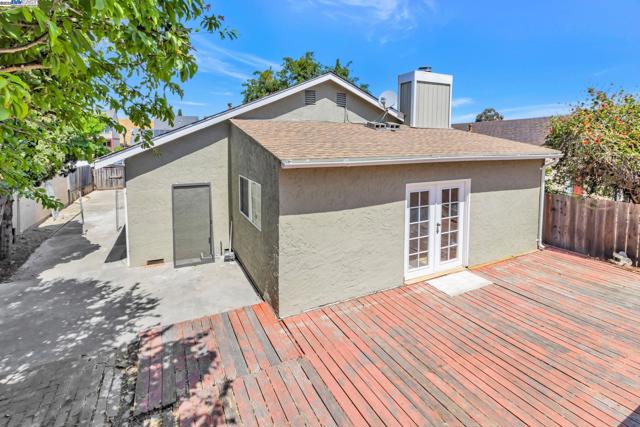 1290 Canterbury, Hercules CA: https://media.crmls.org/mediaz/ad9f4c4e-fcc9-4d6a-8a51-919fae21ebc8.jpg