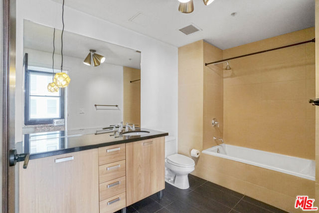 460 S Spring Street, Los Angeles CA: https://media.crmls.org/mediaz/ad9f9dd6-15c5-4109-bf49-ff3db389263d.jpg