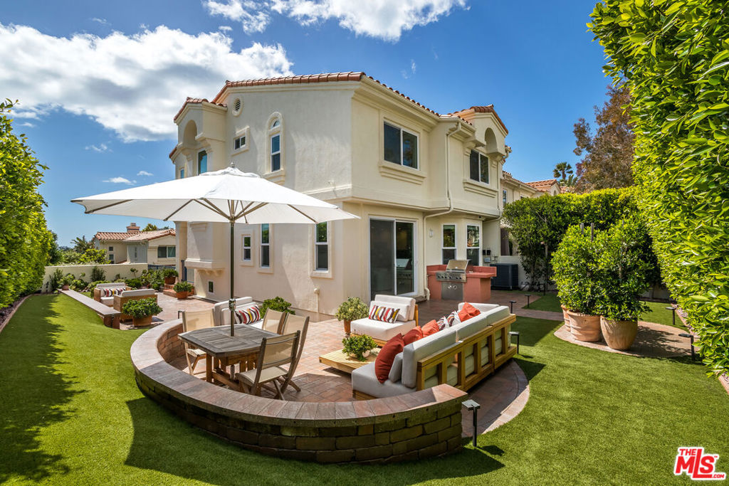 6461 Zuma View Place #146