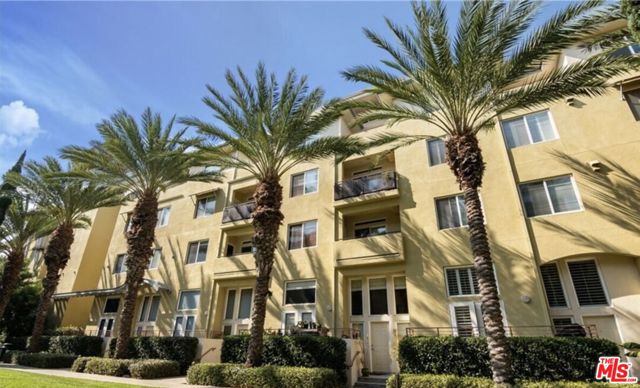 13200 Pacific, Playa Vista CA: https://media.crmls.org/mediaz/ada11039-f4e1-4996-963d-350c5f537771.jpg