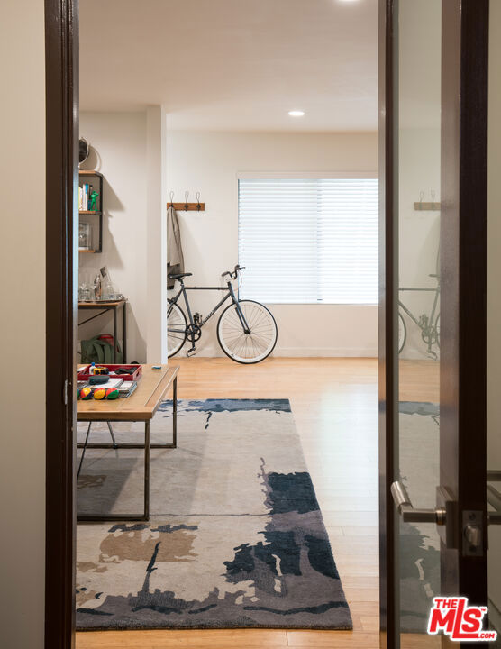 931 N ALFRED Street, Los Angeles CA: https://media.crmls.org/mediaz/ada1e3b1-fafb-428d-a394-8a2aff7d2e17.jpg