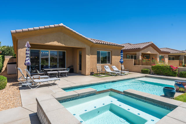 67437 S Chimayo Drive, Cathedral City CA: https://media.crmls.org/mediaz/ada302ff-24ab-4249-a4ab-6b95225ca633.jpg