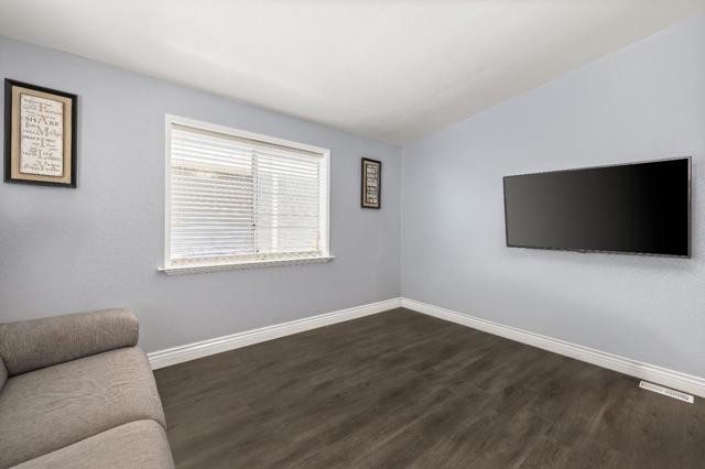 1220 Tasman Court, Sunnyvale CA: https://media.crmls.org/mediaz/ada37856-8bce-4571-ae5c-4874e87d8a48.jpg