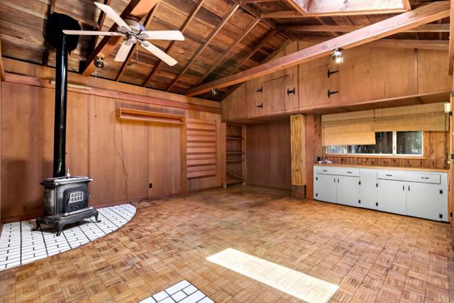 100 Eldora Drive, Mountain View CA: https://media.crmls.org/mediaz/ada50fdb-4e0d-4116-8e6a-8b5891a6ef9f.jpg