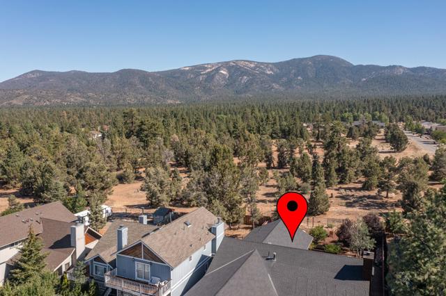 1239 E Alpinview Drive, Big Bear CA: https://media.crmls.org/mediaz/ada5c8a0-b26e-43dd-970b-aa704cd60d21.jpg