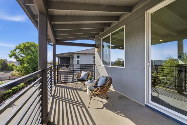 490 Trace Lane, Hayward CA: https://media.crmls.org/mediaz/ada6fb23-144e-4074-9c0e-cfa12cbc8e6b.jpg