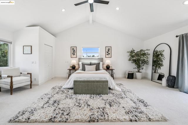 1051 Kaski Ln, Concord CA: https://media.crmls.org/mediaz/ada7223d-b106-48e5-82f3-a5d3144a0575.jpg