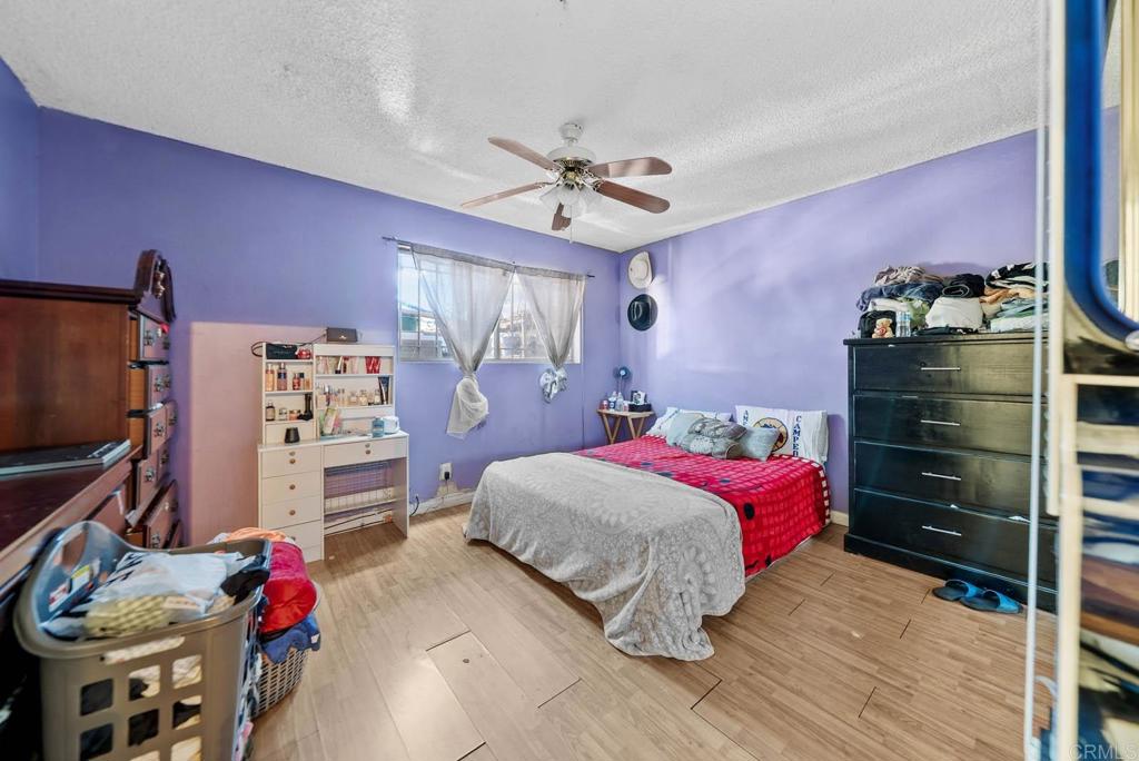 https://media.crmls.org/mediaz/ada77439-eed1-4291-bed3-7b0b9fa1ab66.jpg?preset=X-Large