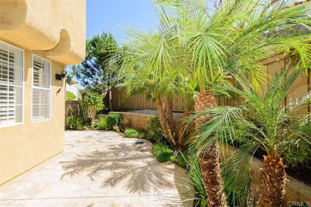 11424 Miro Cir, San Diego CA: https://media.crmls.org/mediaz/ada7e69c-c72e-437e-bca0-d6745c9fe565.jpg