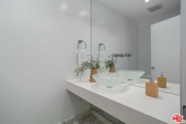 Drew Fenton | 2501 La Condesa Drive Los Angeles CA | MLS: 7163436