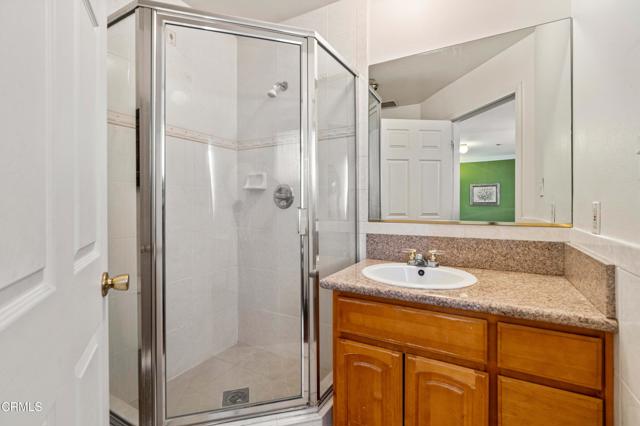 Detail Gallery Image 15 of 27 For 907 W Mission Rd #B,  Alhambra,  CA 91801 - 3 Beds | 3 Baths