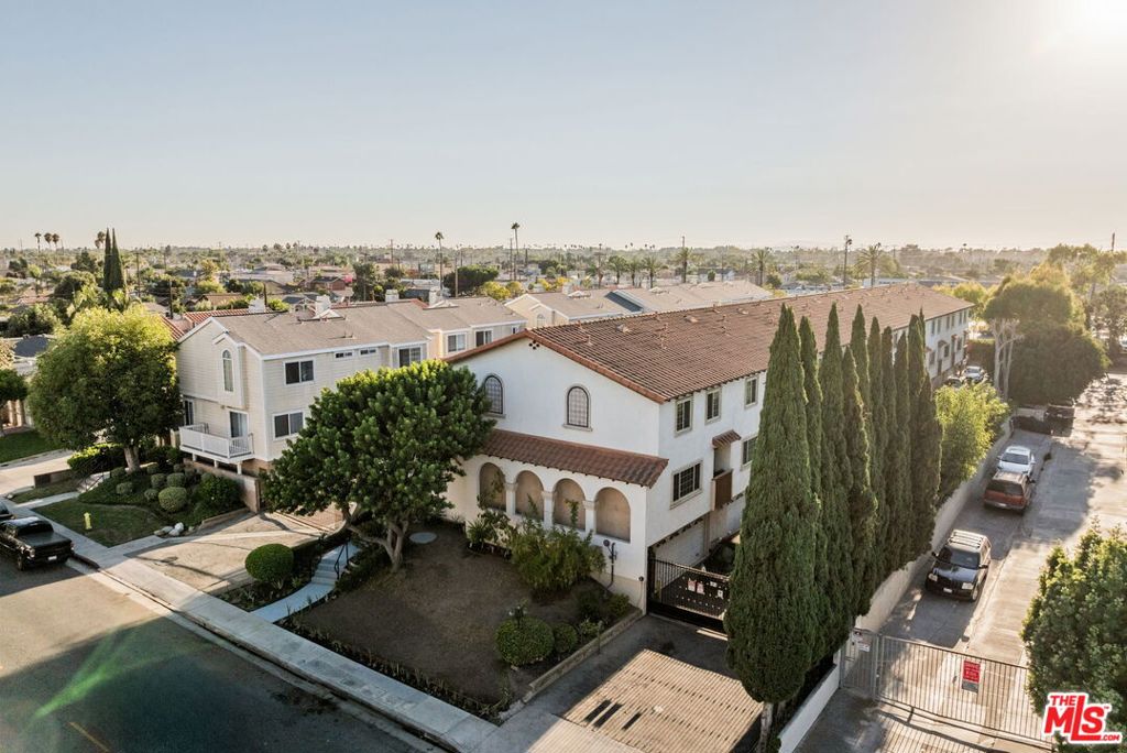 21925 Belshire Avenue #7