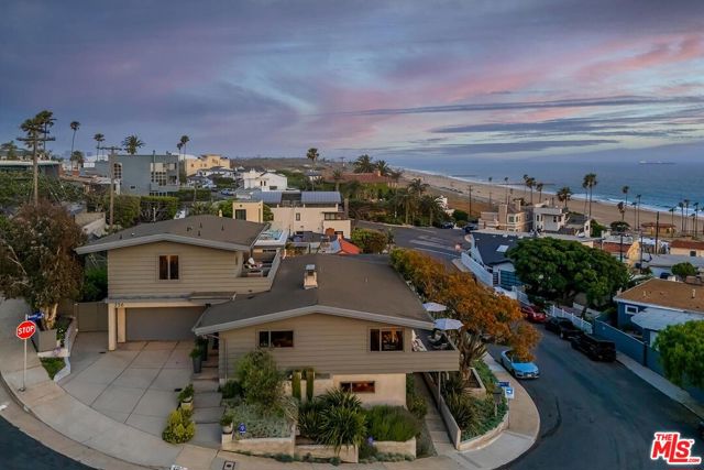 Details for 236 Redlands Street, Playa del Rey, CA 90293