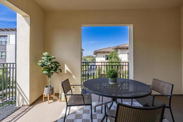 1089 Dewberry Place, San Jose, California 95131, 3 Bedrooms Bedrooms, ,2 BathroomsBathrooms,Condominium,For Sale,Dewberry,ML81981084