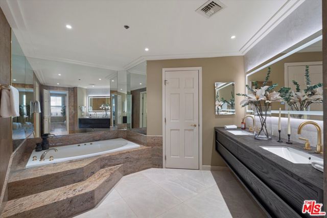 10724 Wilshire Boulevard, Los Angeles CA: https://media.crmls.org/mediaz/adaa5276-8bf2-43bf-bc2f-f97ed92d64da.jpg