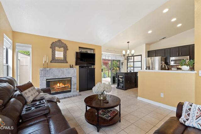 Detail Gallery Image 10 of 50 For 582 Calle Tulipan, Thousand Oaks,  CA 91360 - 4 Beds | 2 Baths