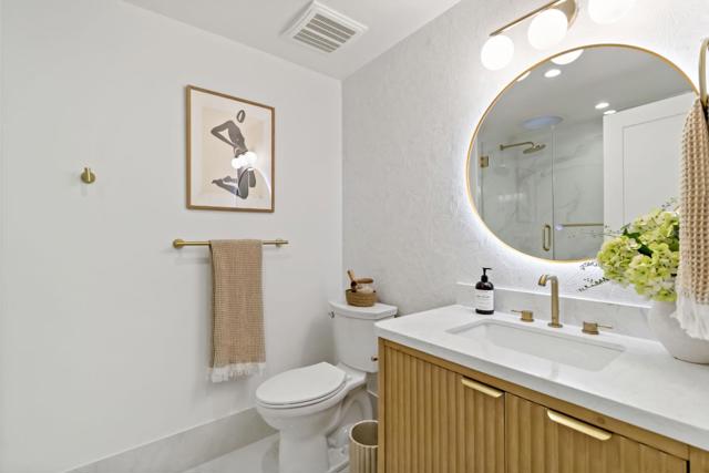 10 Bennett Road, Redwood City CA: https://media.crmls.org/mediaz/adab3582-e2ed-4a31-8004-0395d298381d.jpg