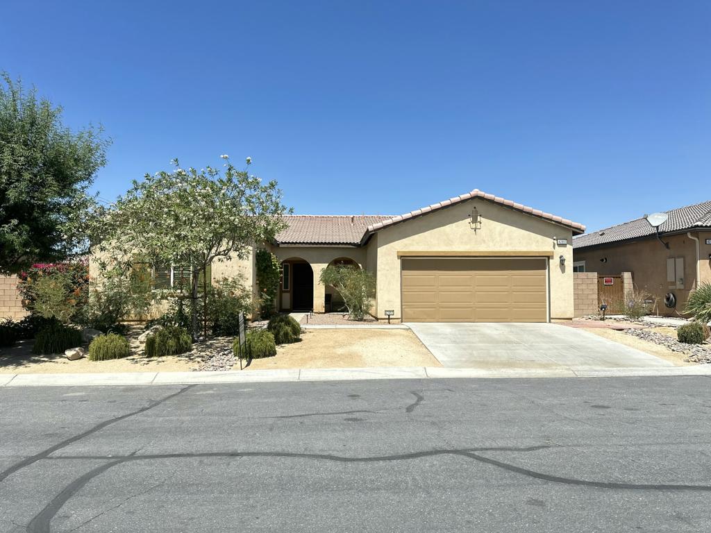 42855 Gazapo Court