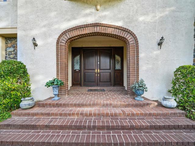 Image 3 of 60 For 4103 Greenoaks Way