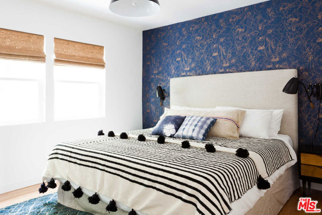 3118 21ST Street, Santa Monica CA: https://media.crmls.org/mediaz/adae41ec-d6e7-4a30-b44a-b609efd2af05.jpg