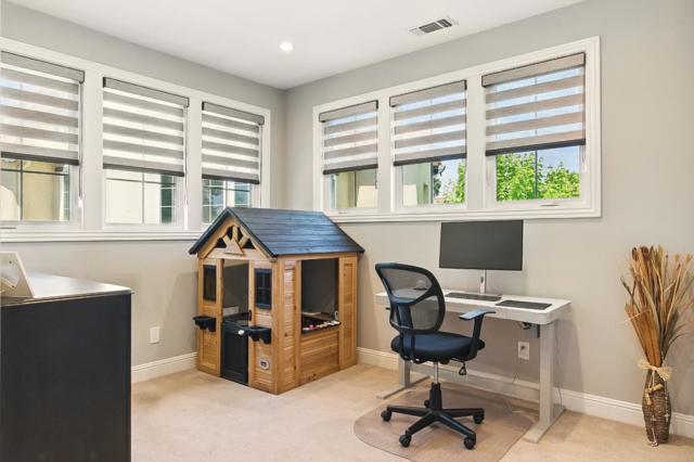 124 Barias Place, Pleasanton CA: https://media.crmls.org/mediaz/adaf78b0-a03d-4534-bd82-7ff6587c5e3c.jpg