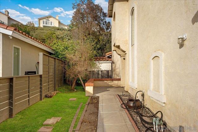 9704 Avenida Ricardo, Spring Valley CA: https://media.crmls.org/mediaz/adafaae1-9d91-401a-9a8a-b23c88cfeb72.jpg