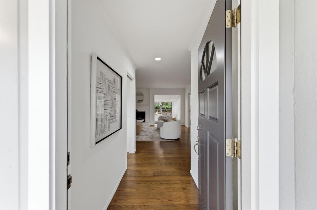 111 Lucero Way