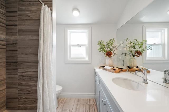 3813 Pasadena Drive, San Mateo CA: https://media.crmls.org/mediaz/adb06cfa-64f5-4714-b991-66bda2649a2a.jpg