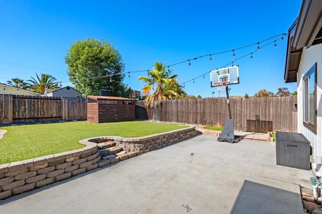 9476 Terrywood Road, Santee CA: https://media.crmls.org/mediaz/adb1083e-70e0-447a-a708-b64c43acf315.jpg