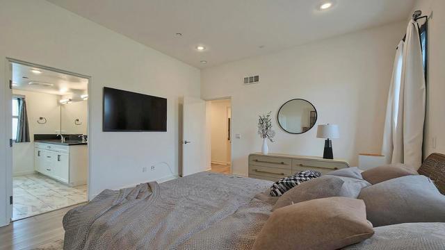 3128 Canon St, San Diego CA: https://media.crmls.org/mediaz/adb18886-7ccd-43af-92c3-6cc20931d08a.jpg