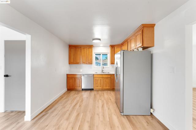 1908 New Jersey St, Fairfield CA: https://media.crmls.org/mediaz/adb199bd-d182-47e4-b31d-6ac809d7c554.jpg