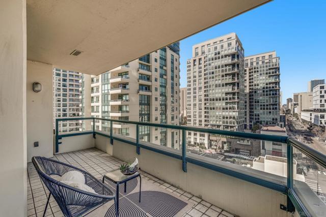 510 1st Ave, San Diego, California 92101, 1 Bedroom Bedrooms, ,2 BathroomsBathrooms,Condominium,For Sale,1st Ave,250020134SD