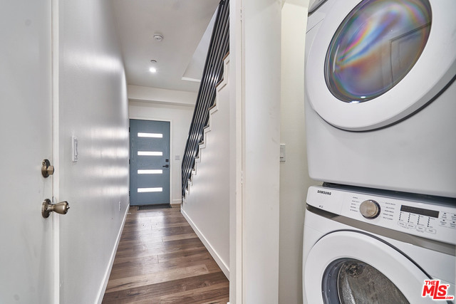 1129 S Harvard Boulevard, Los Angeles CA: https://media.crmls.org/mediaz/adb2889c-079c-4c81-907a-f5b8ea308fe4.jpg