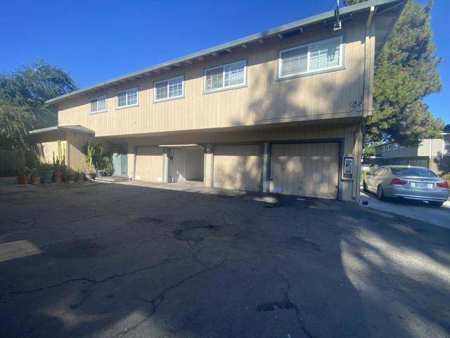 3813 Barker Drive, San Jose CA: https://media.crmls.org/mediaz/adb2a092-220c-4a11-b225-1b6cb7080858.jpg