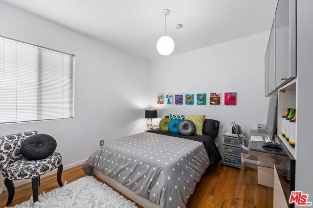 3229 Rosewood Avenue, Los Angeles CA: https://media.crmls.org/mediaz/adb2ff1c-3a93-4962-ba67-c9704ad8ede7.jpg