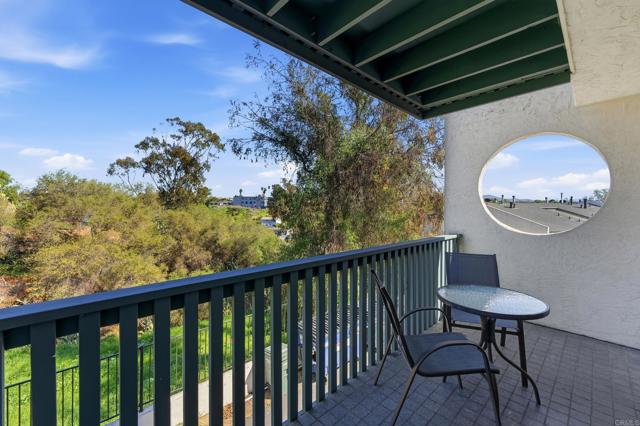 Detail Gallery Image 11 of 32 For 4950 Lantana Dr #6,  San Diego,  CA 92105 - 2 Beds | 2 Baths