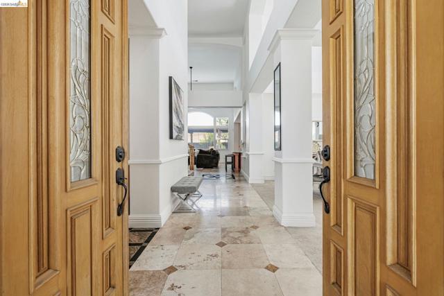 Image 5 of 58 For 5065 Carbondale