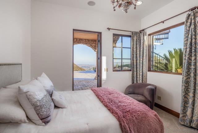 18113 El Brazo, Rancho Santa Fe CA: https://media.crmls.org/mediaz/adb49c03-1dd3-4b18-bf31-1b78b4ca750e.jpg